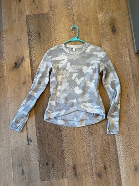 Lululemon long sleeve camo shirt